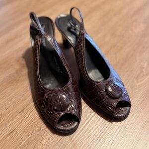 Elegant Y2K Brown Slingback Heels